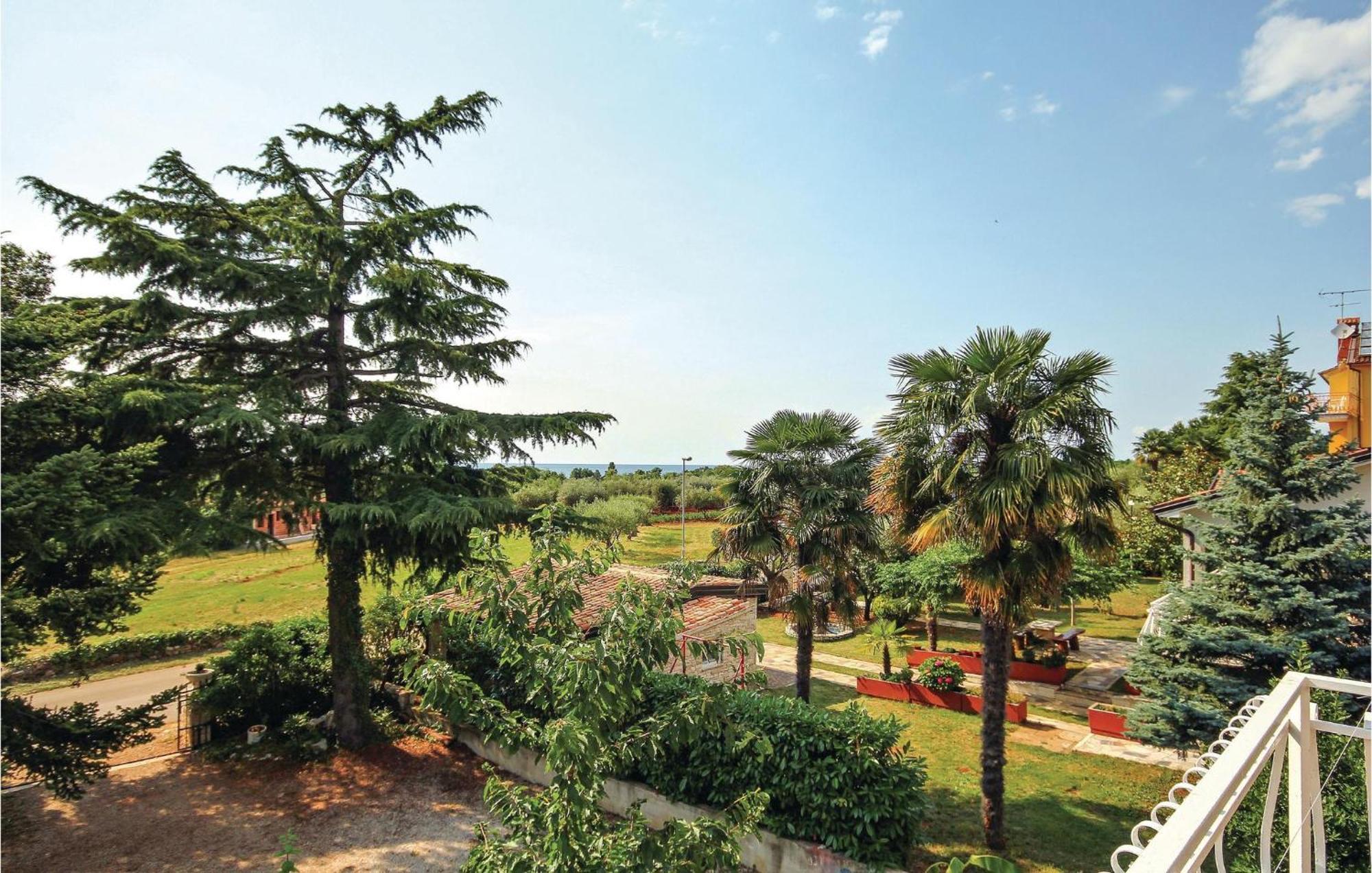 2 Bedroom Pet Friendly Apartment In Lovrecica Luaran gambar