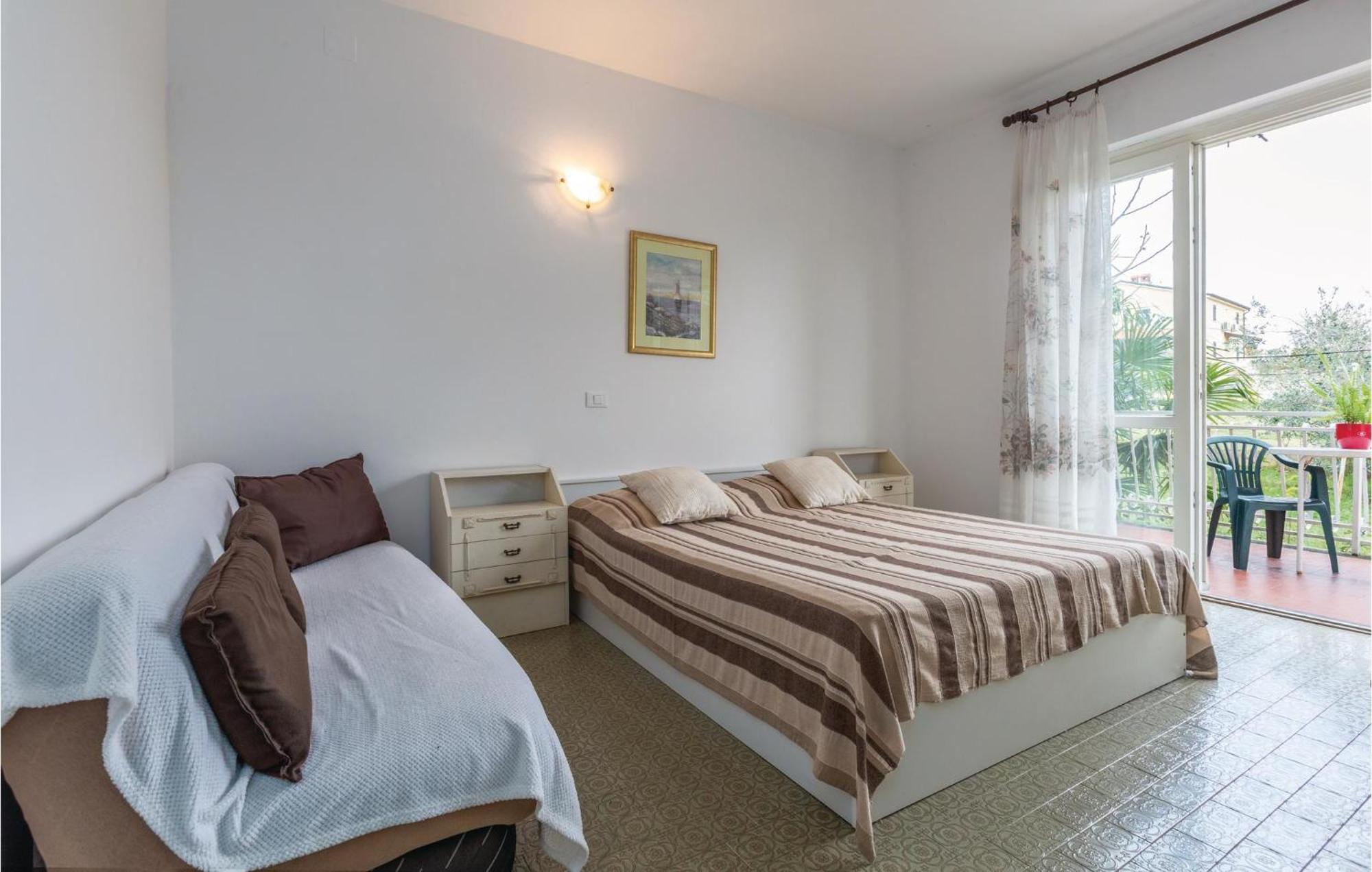 2 Bedroom Pet Friendly Apartment In Lovrecica Luaran gambar